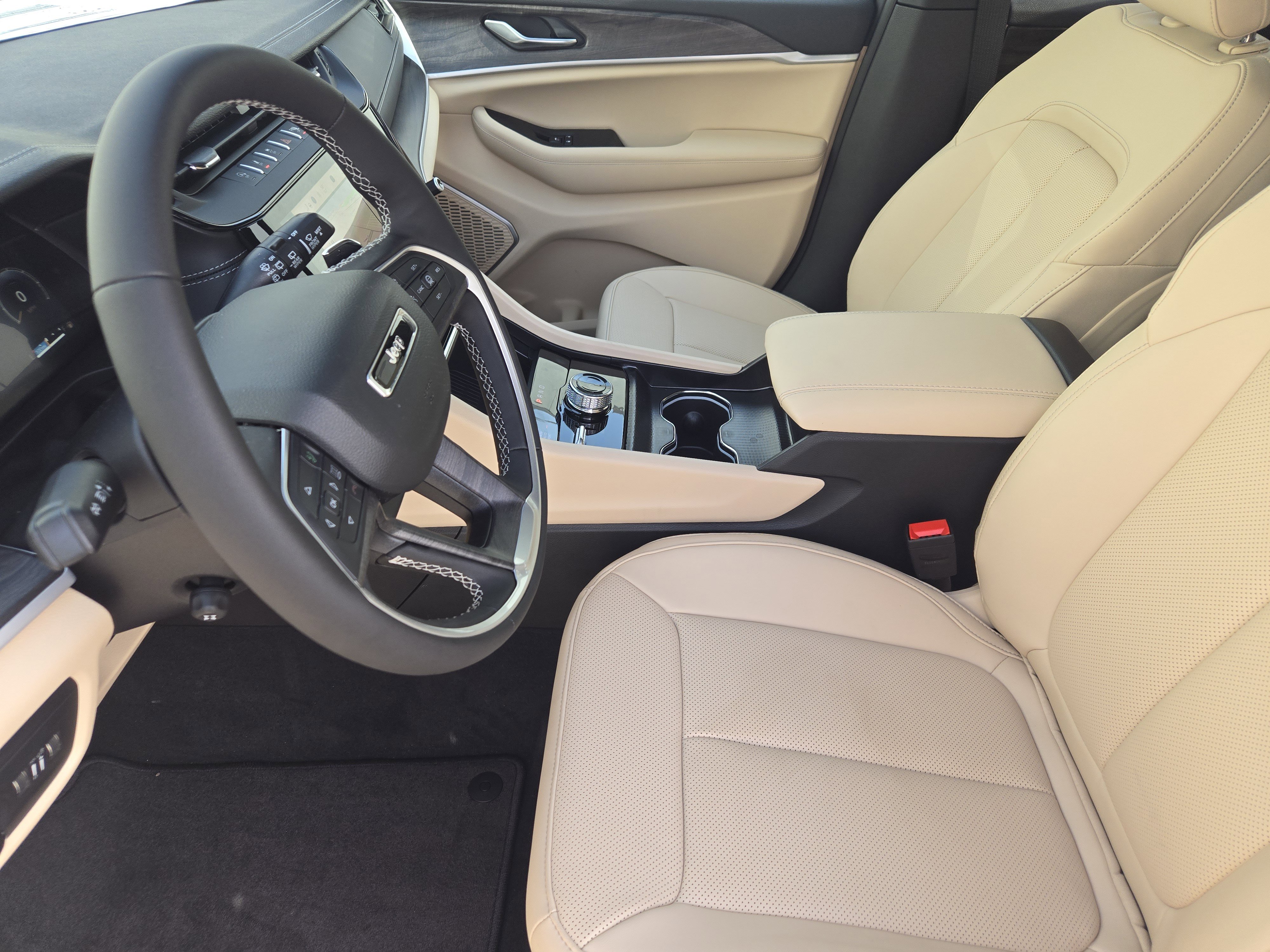 New 2026 Jeep Grand Cherokee Limited image 11