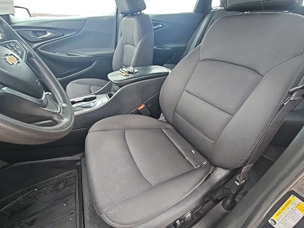 Used 2019 Chevrolet Malibu LT image 12