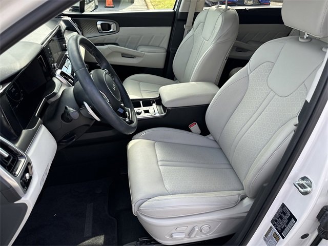 Used 2024 Kia Sorento SX Prestige image 10