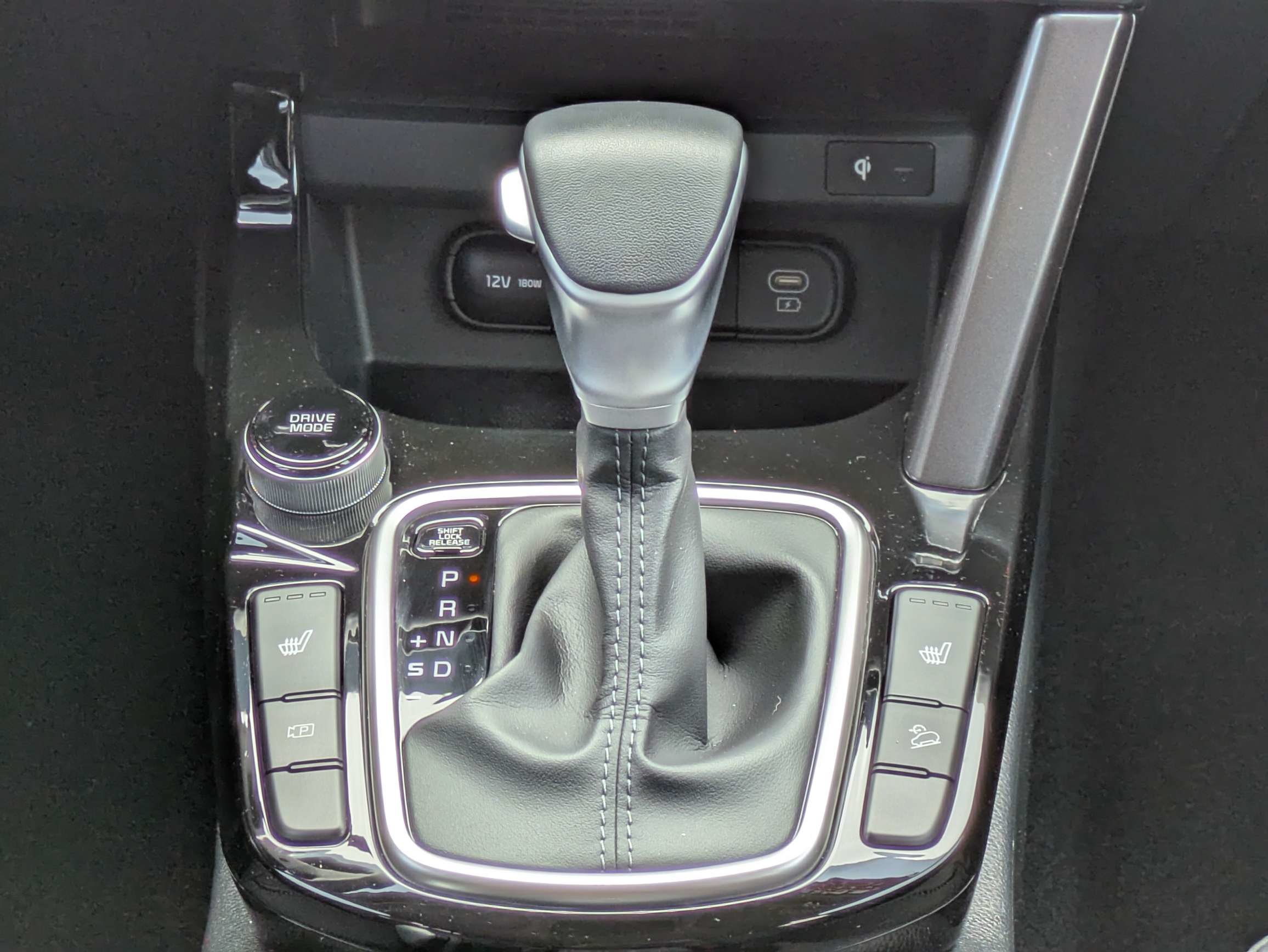 Certified 2024 Kia Seltos EX FWD image 21