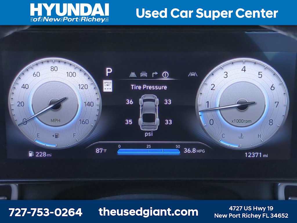 Certified 2025 Hyundai Elantra Limited w/ Cargo Package FWD image 30