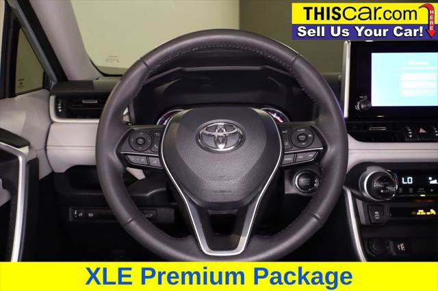 Used 2023 Toyota RAV4 XLE Premium image 14
