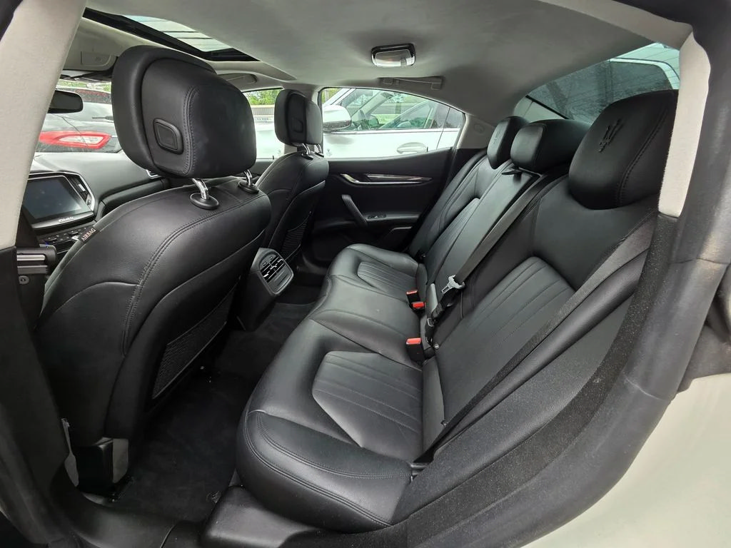 Used 2020 Maserati Ghibli RWD image 22