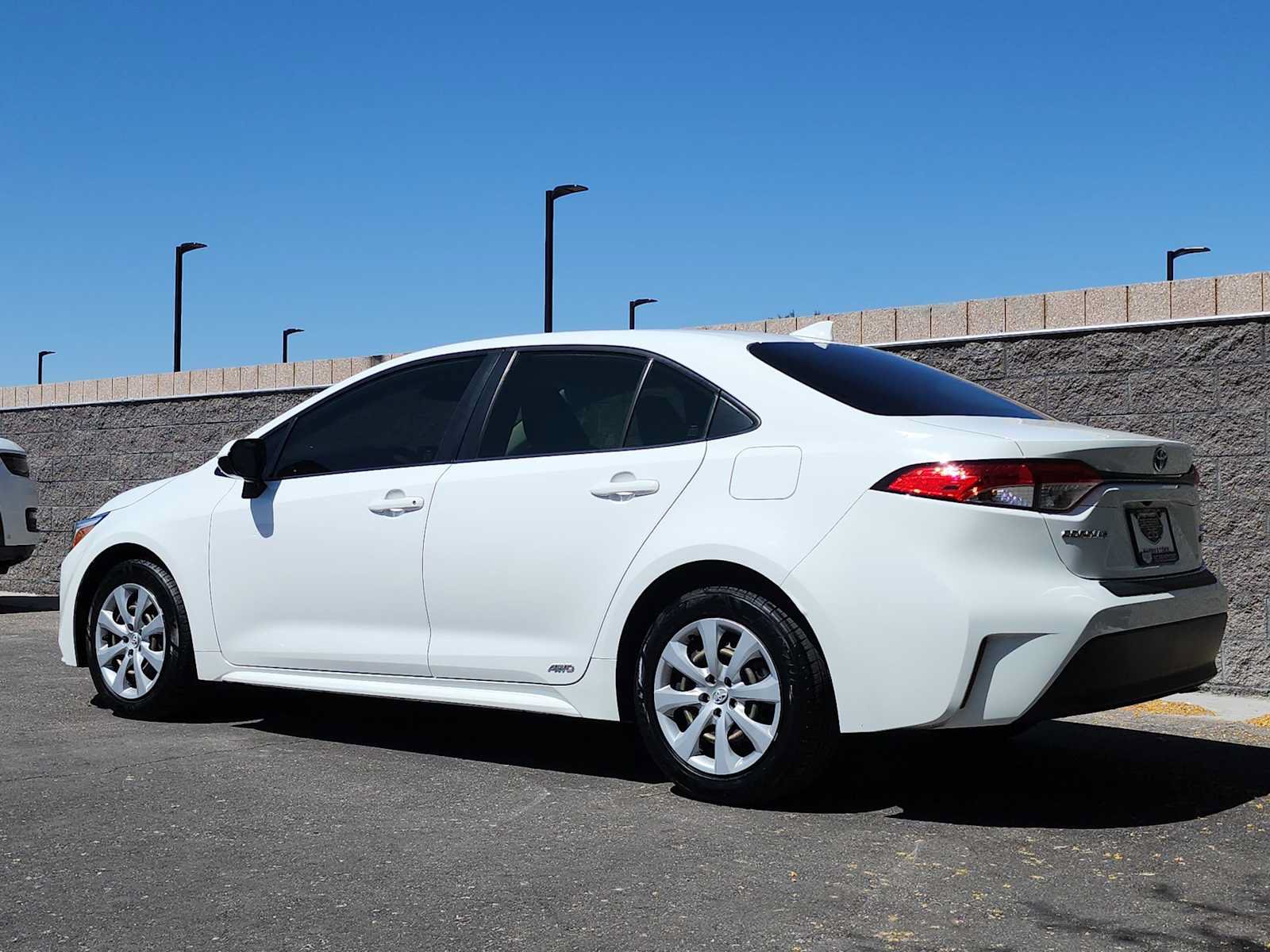 Used 2023 Toyota Corolla LE w/ Carpet Mat Package (TMS) AWD/4WD image 6