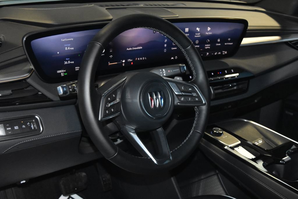 Used 2025 Buick Enclave Preferred image 2
