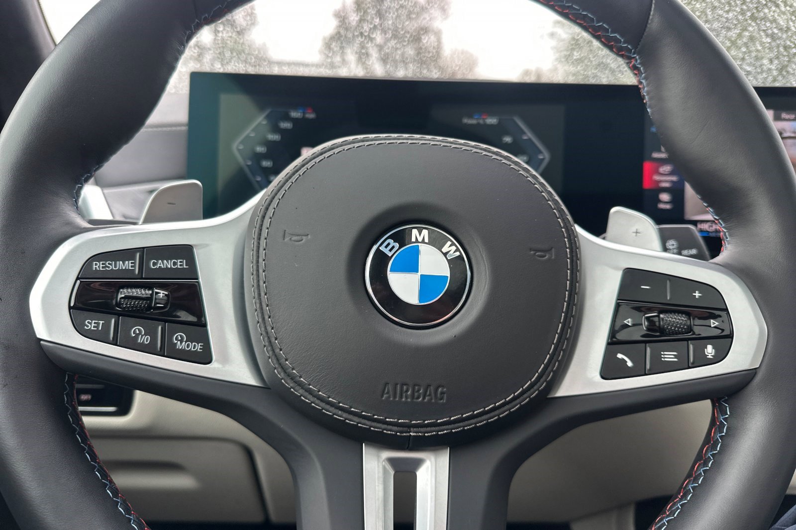 Certified 2025 BMW X7 M60i w/ Climate Comfort Package image 30