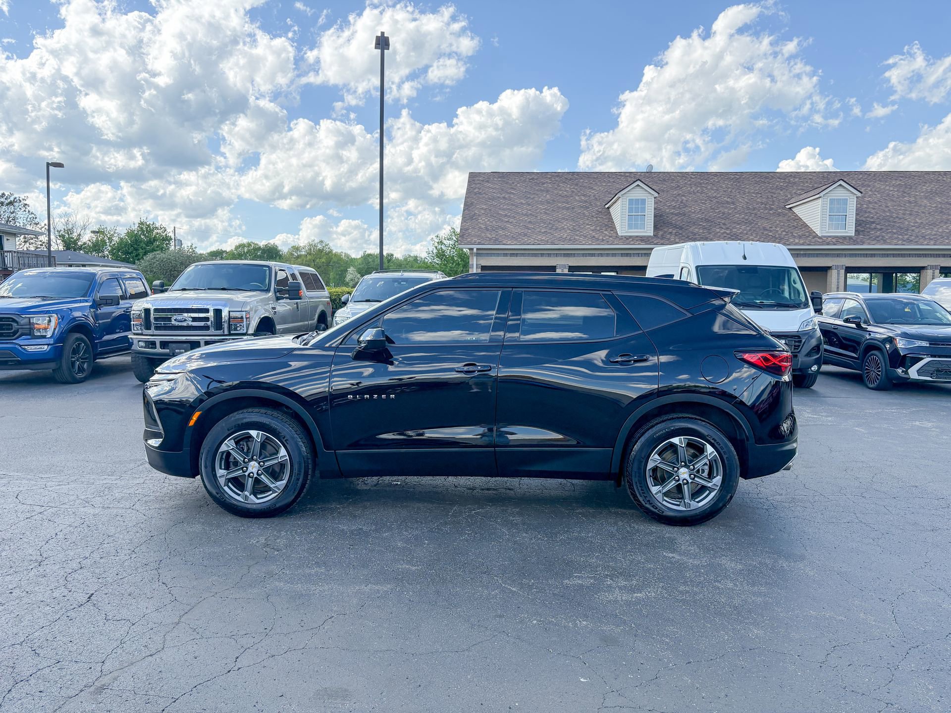 Used 2023 Chevrolet Blazer LT w/ Convenience Package image 7