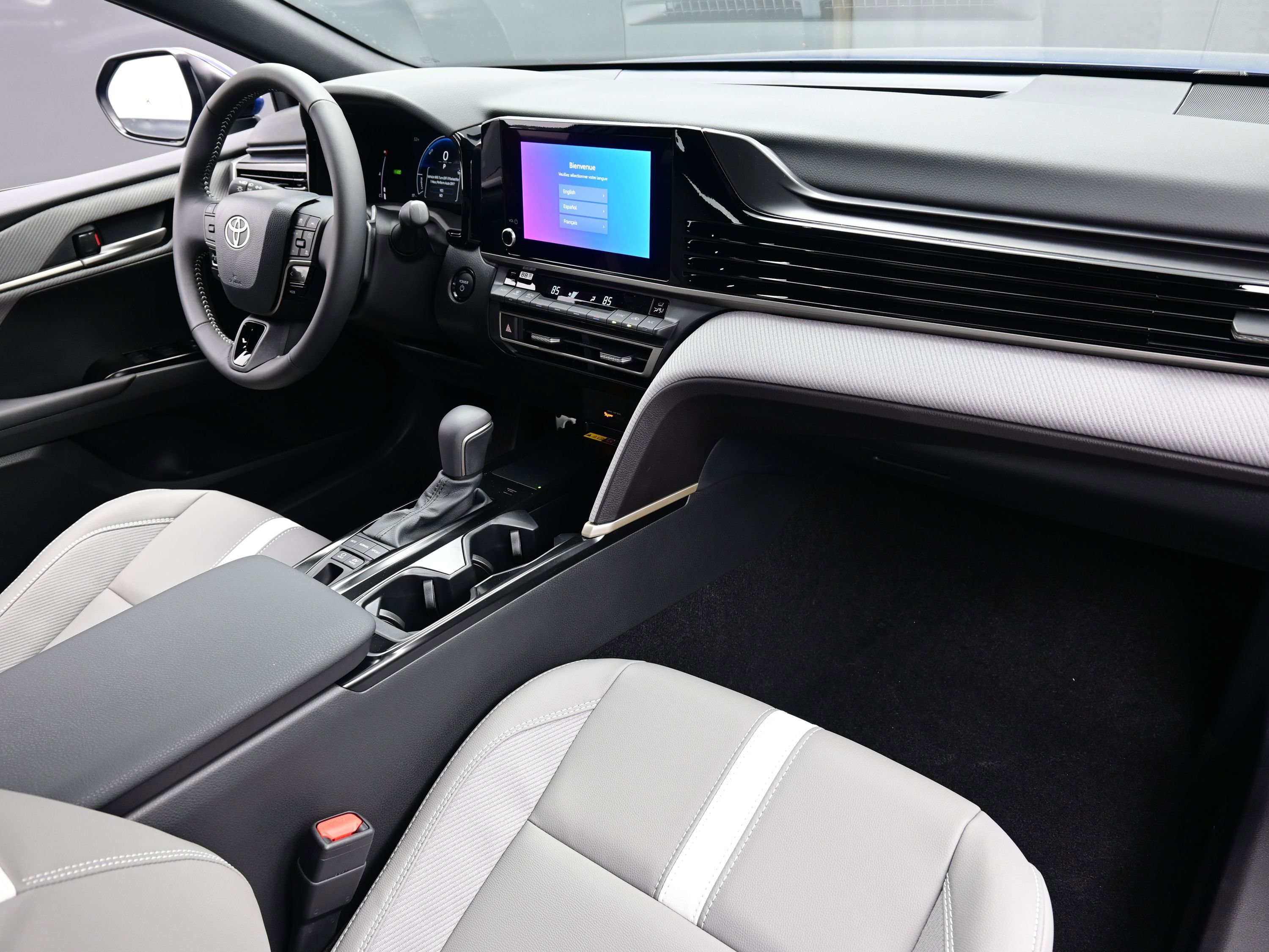 Used 2026 Toyota Camry SE image 16