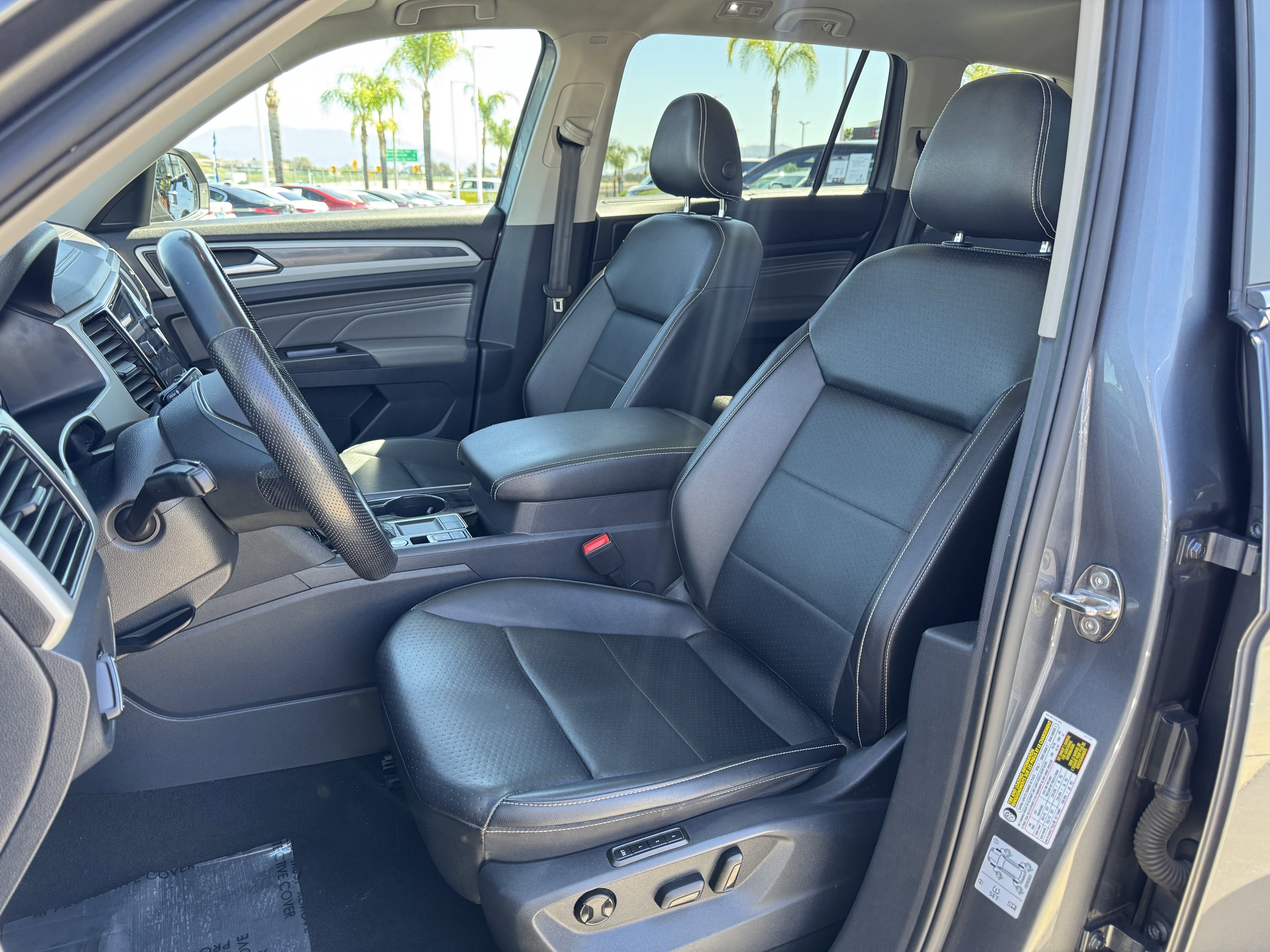 Used 2021 Volkswagen Atlas SEL R-Line image 16