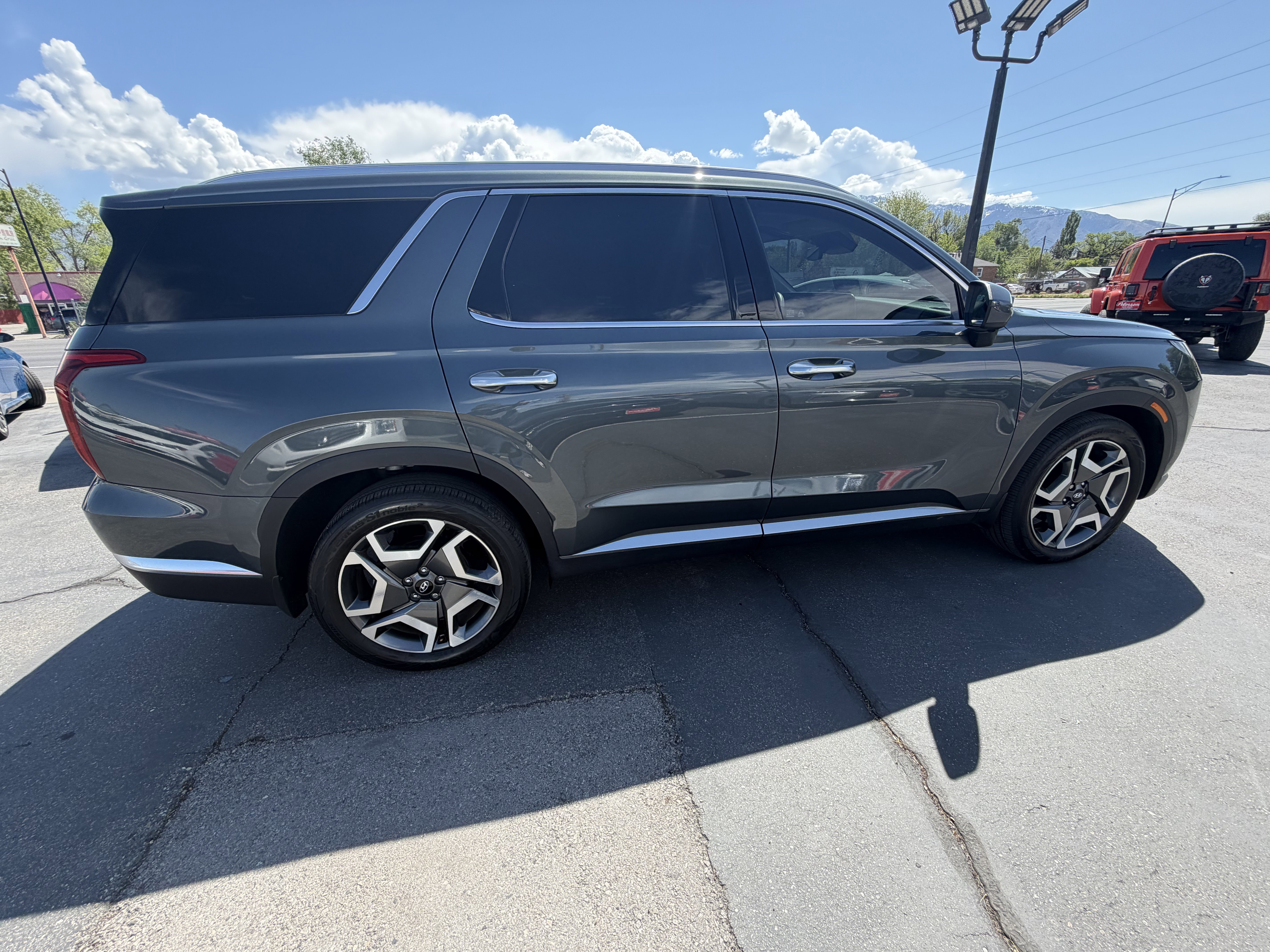 Used 2023 Hyundai Palisade Limited AWD/4WD image 5