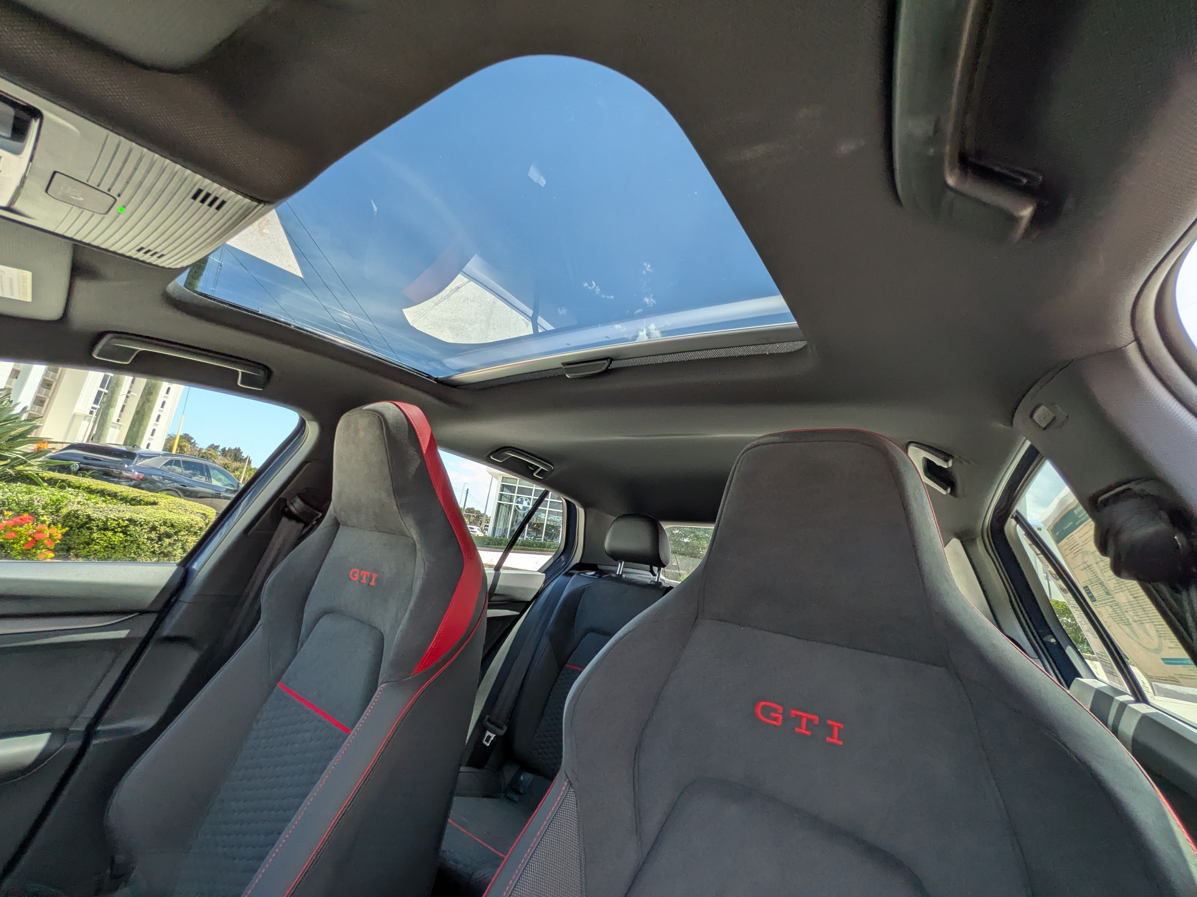 New 2026 Volkswagen GTI SE FWD image 20