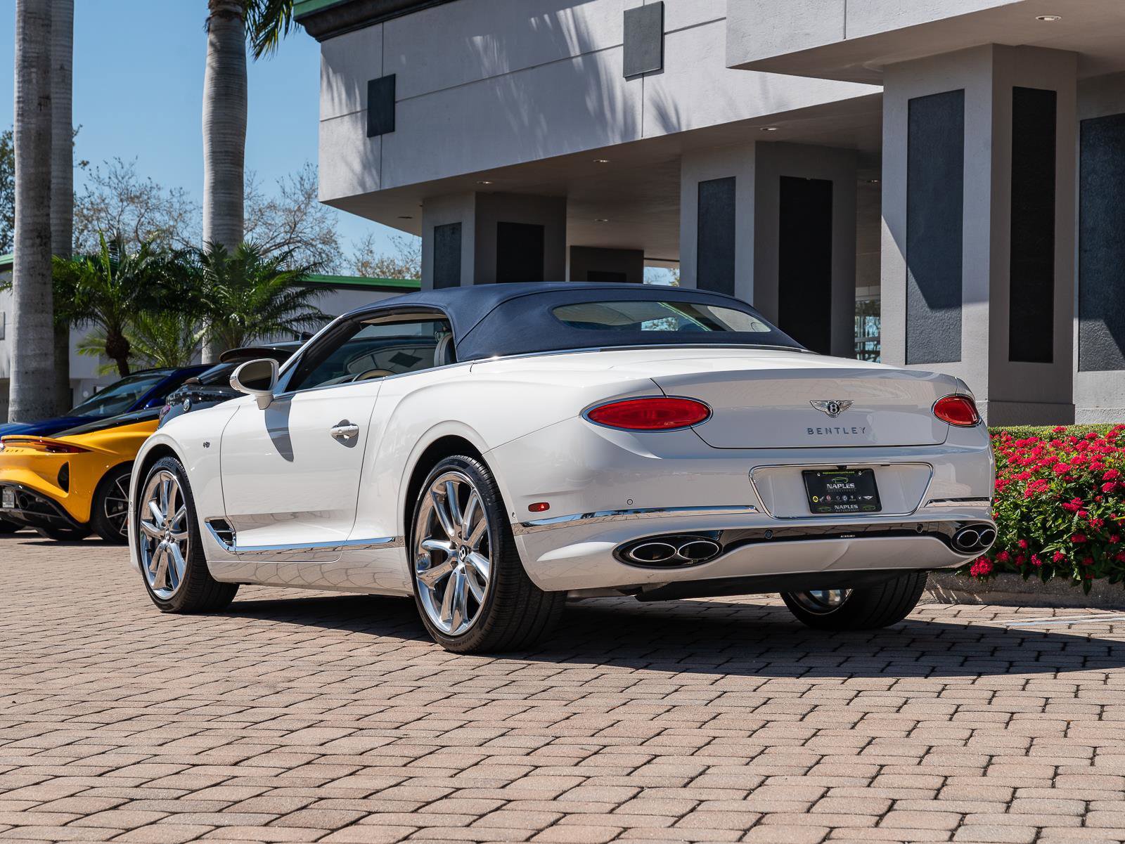 Used 2022 Bentley Continental GT image 29