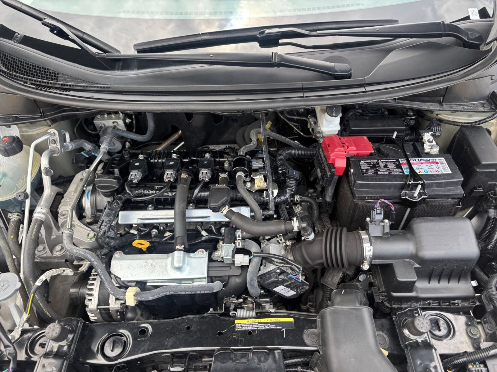 Used 2025 Nissan Versa SV FWD image 30