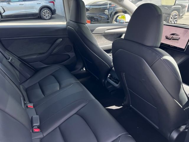Used 2023 Tesla Model 3 Standard Range image 17