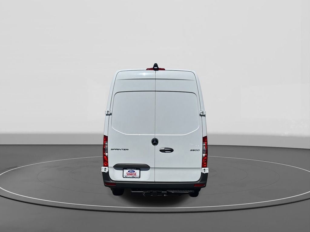 Used 2025 Mercedes-Benz Sprinter 2500 image 6