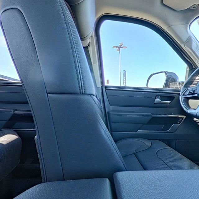 Used 2024 Toyota Tundra Limited image 30