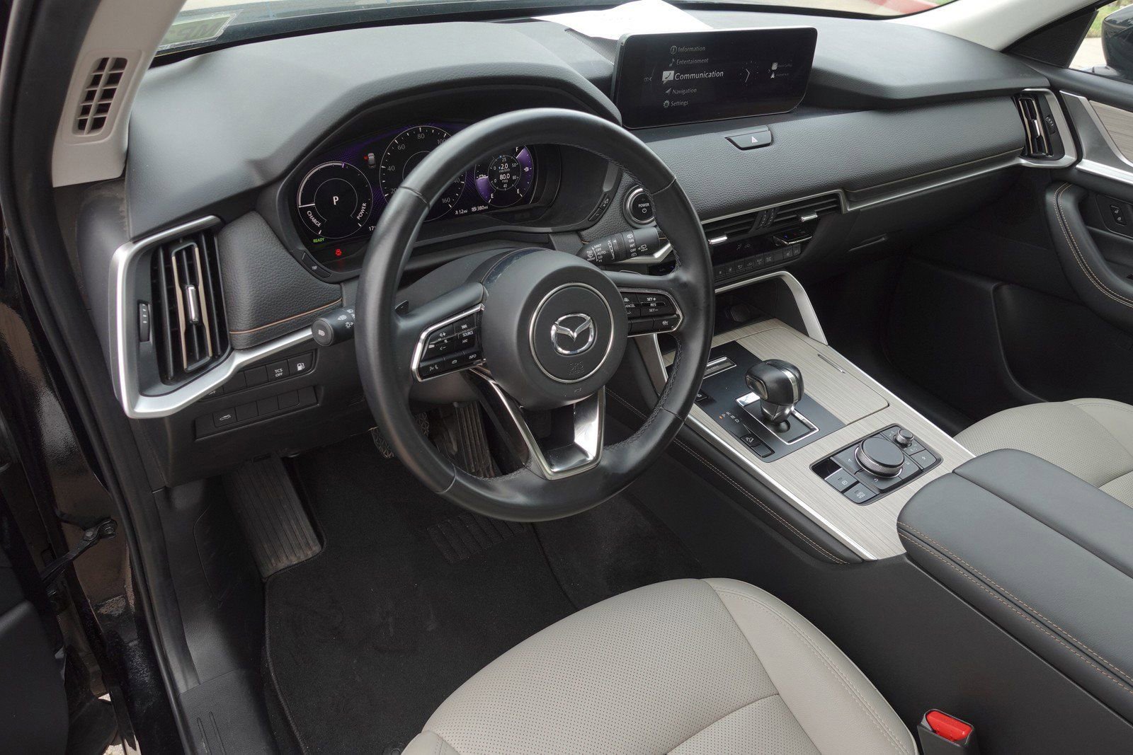 Certified 2024 MAZDA CX-90 Plug-In Hybrid w/ Preferred AWD/4WD image 11