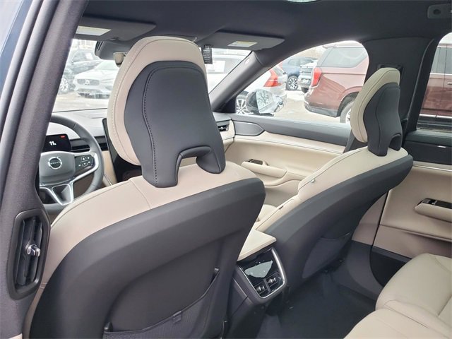 New 2025 Volvo EX90 Plus w/ Protection Package Premier image 24
