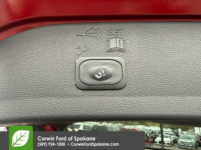 Used 2018 Ford Escape SEL image 19