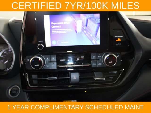 Used 2024 Toyota Highlander Limited AWD/4WD image 24