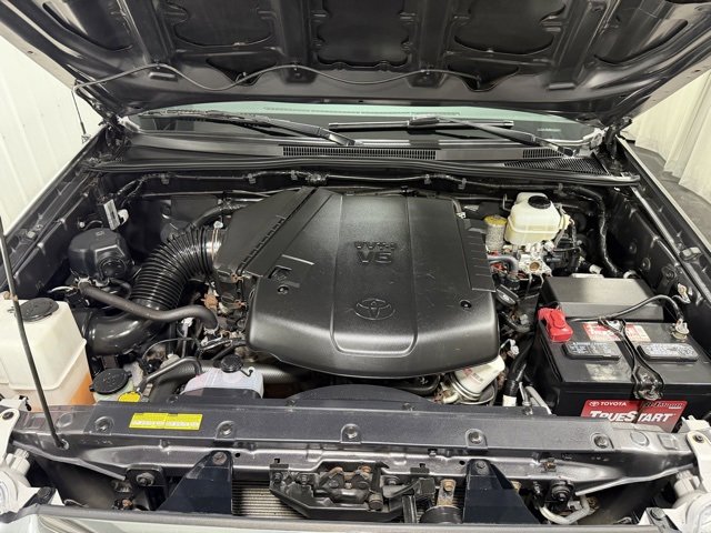 Used 2015 Toyota Tacoma 4x4 Access Cab V6 w/ TRD Off-Road Package image 22