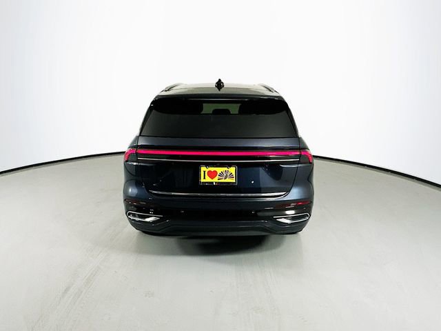 Used 2024 Lincoln Nautilus Reserve w/ Equipment Group 202A image 8