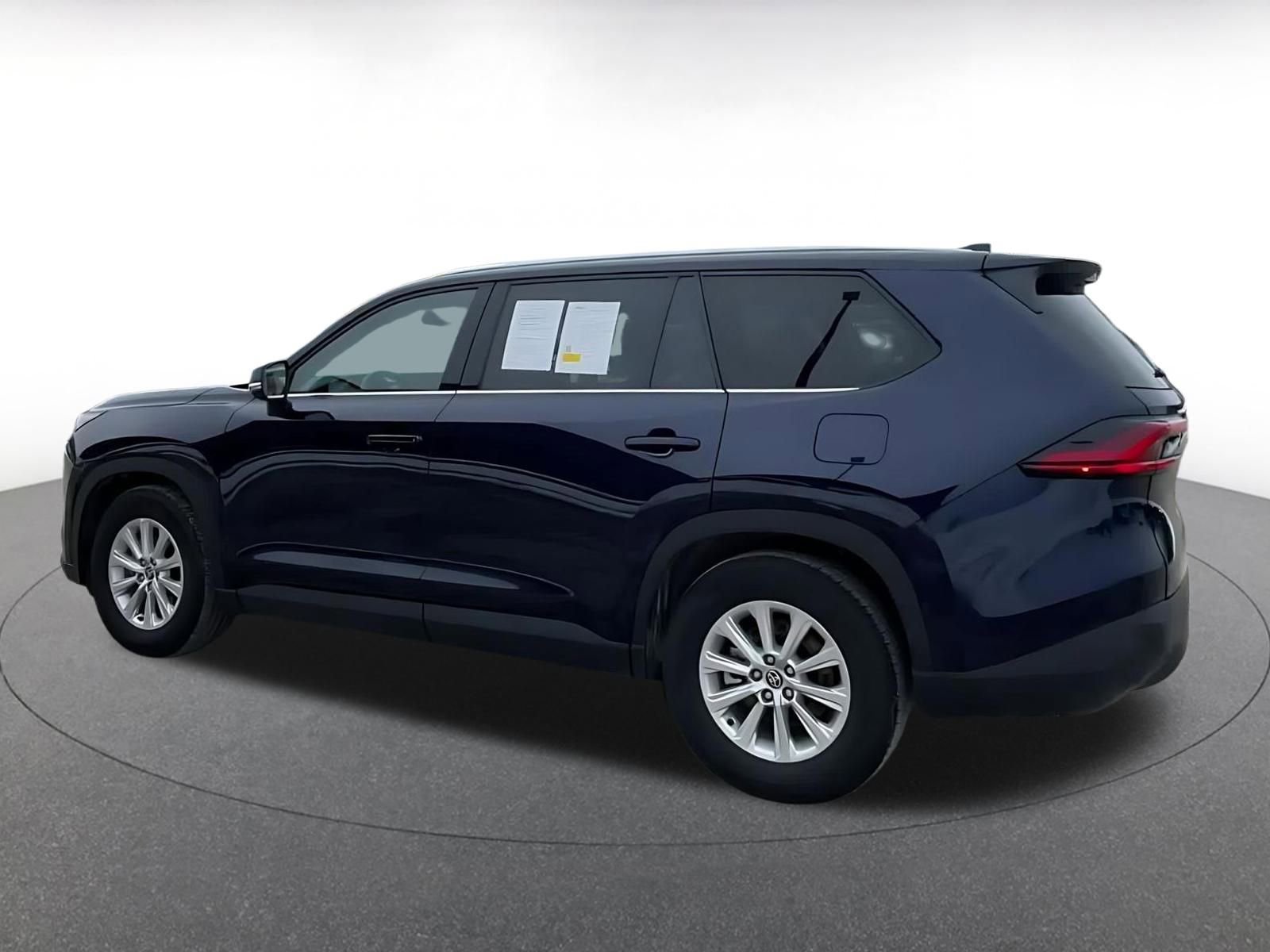 Used 2025 Toyota Grand Highlander FWD image 10