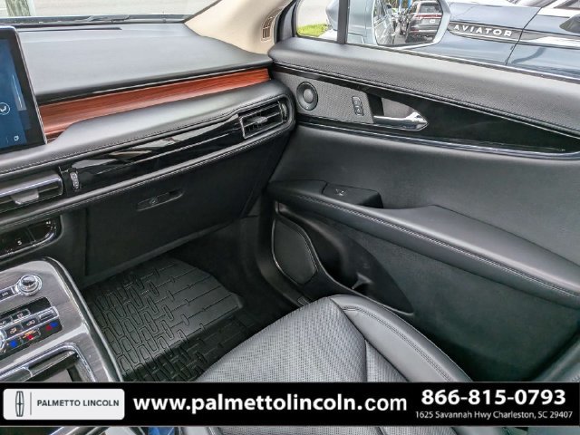 Used 2022 Lincoln Nautilus Reserve w/ Equipment Group 201A FWD image 15