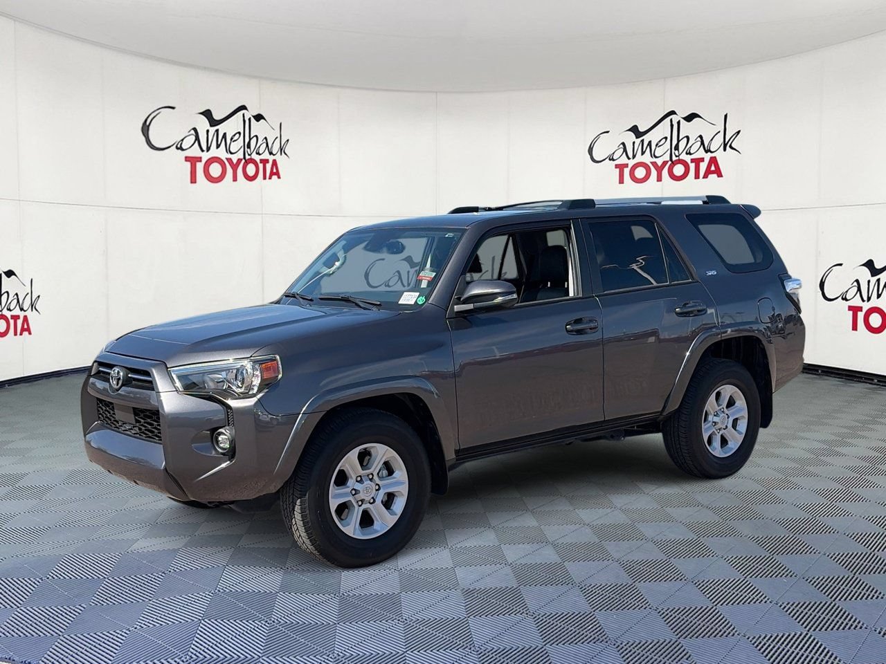 Used 2023 Toyota 4Runner SR5 Premium w/ Moonroof Package RWD image 4