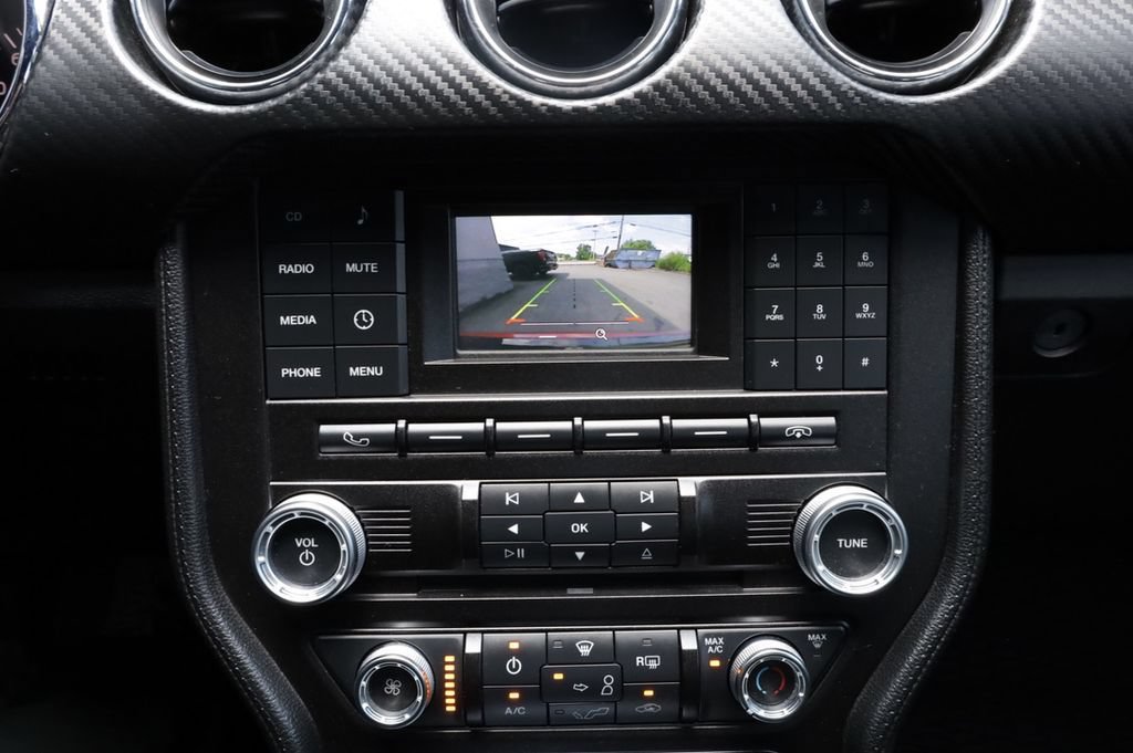 Used 2015 Ford Mustang Coupe RWD image 33