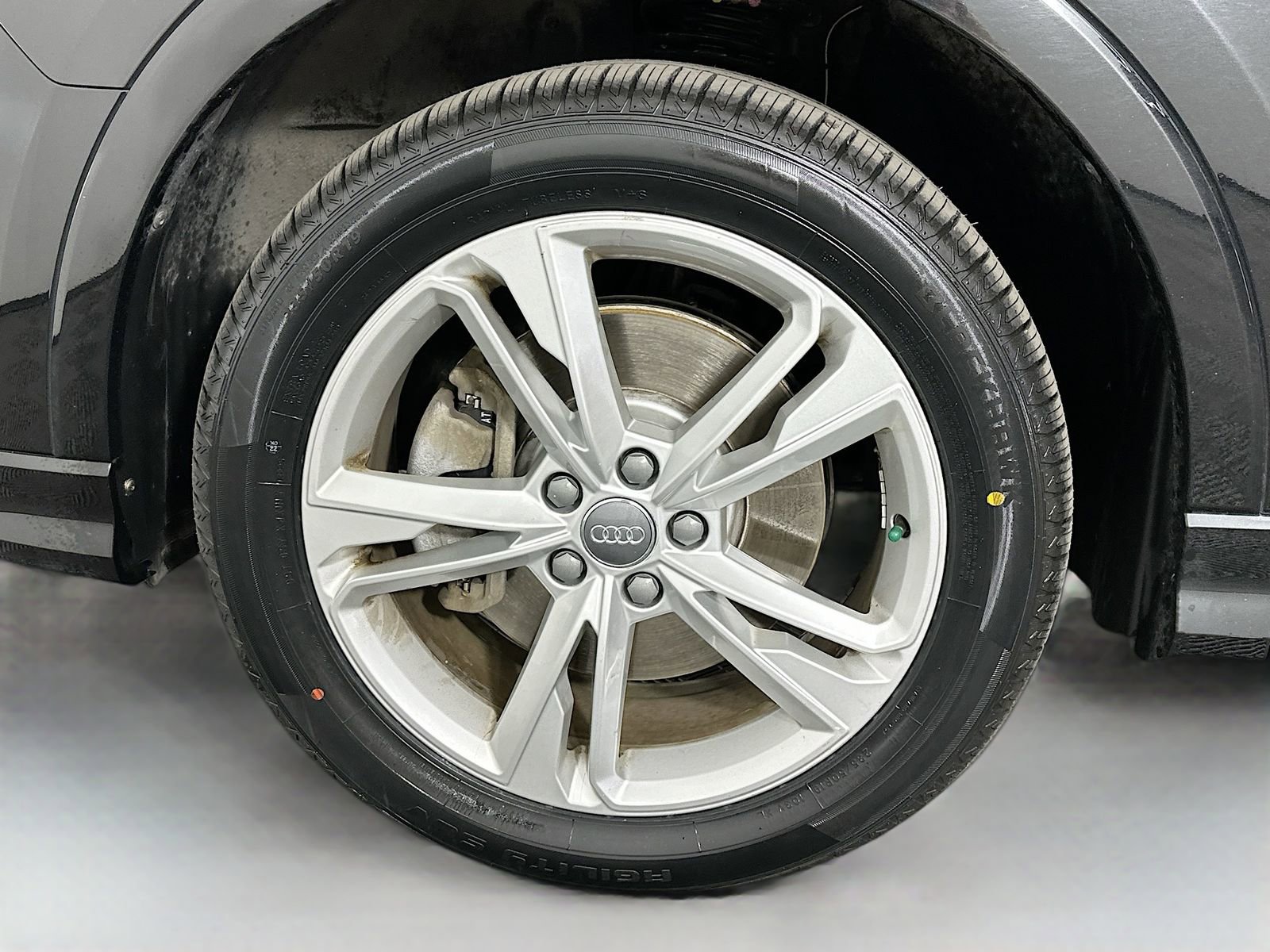 Used 2020 Audi Q3 2.0T Premium w/ Convenience Package image 32