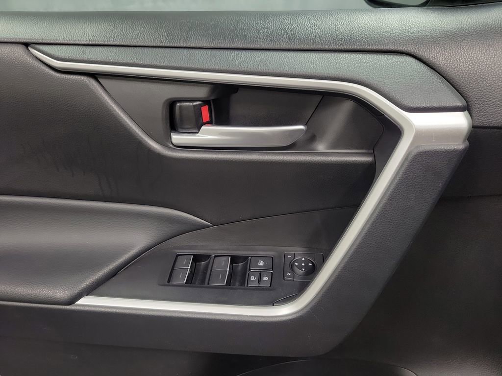 Used 2023 Toyota RAV4 XLE image 20