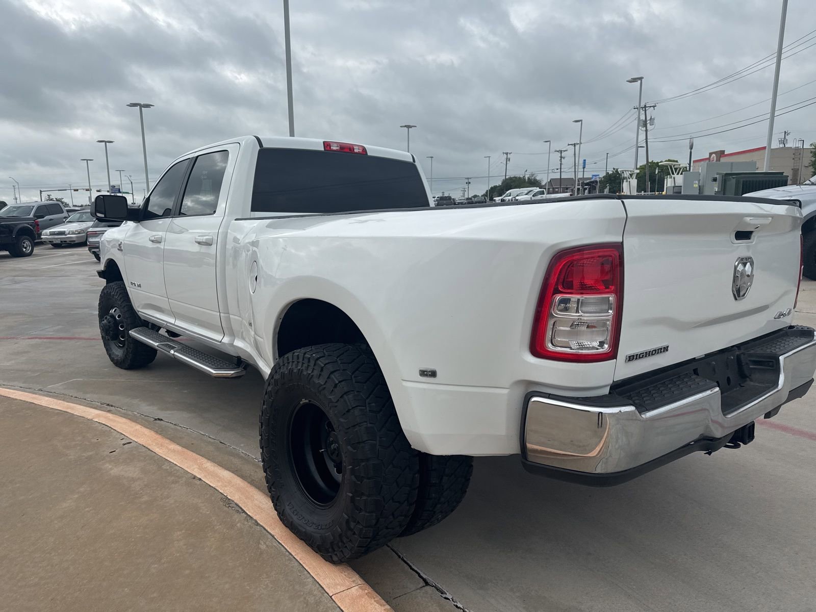 Used 2022 RAM 3500 Big Horn AWD/4WD image 6