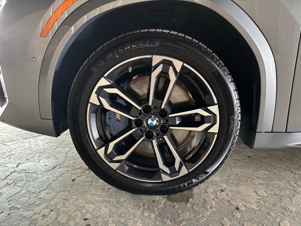 Used 2025 BMW X2 xDrive28i w/ M Sport Package AWD/4WD image 23