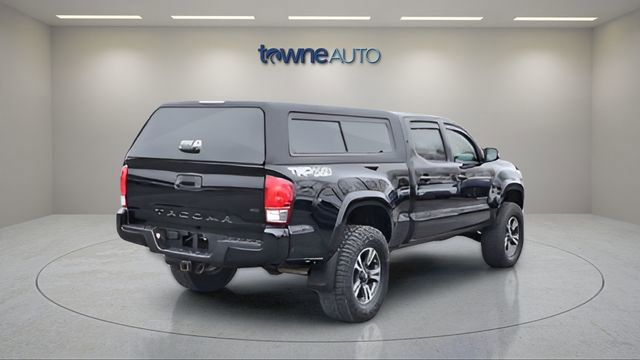 Used 2016 Toyota Tacoma TRD Sport w/ Towing Package image 6