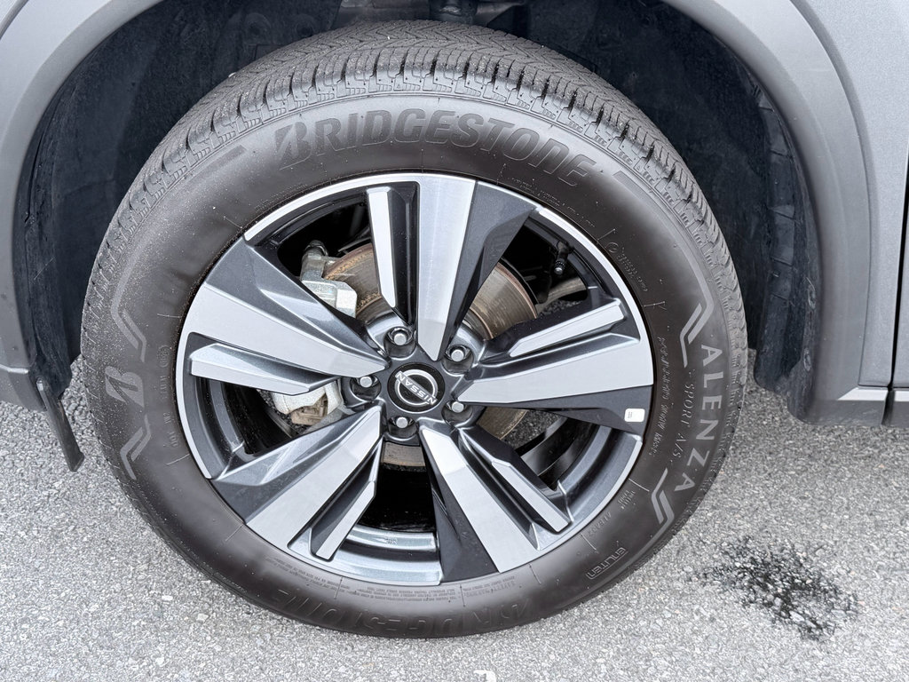 Used 2026 Nissan Rogue SL AWD/4WD image 34