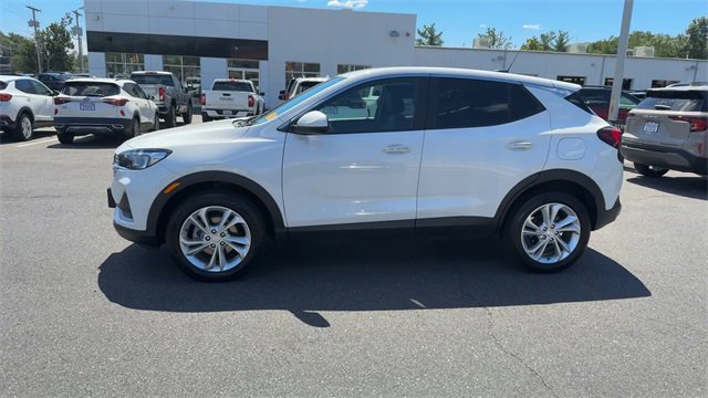 Certified 2023 Buick Encore GX Preferred w/ Cold Weather Comfort Package image 5