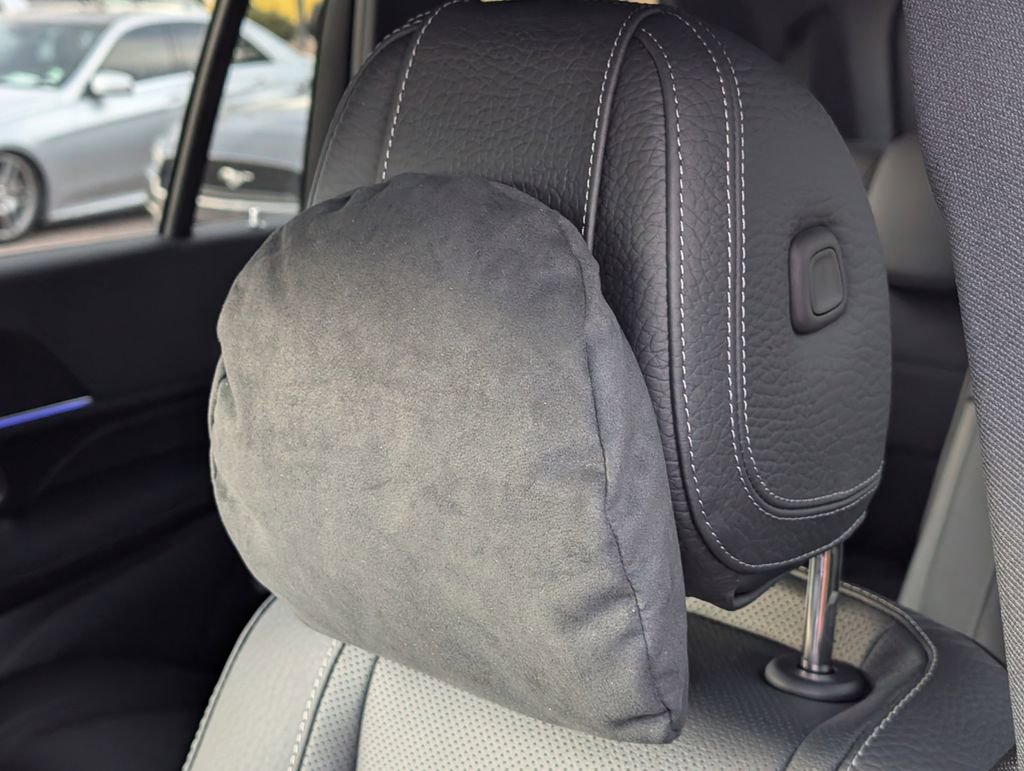 New 2026 Mercedes-Benz GLS 450 4MATIC image 13