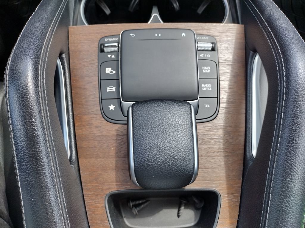 Used 2022 Mercedes-Benz GLE 350 4MATIC w/ Premium Package image 31