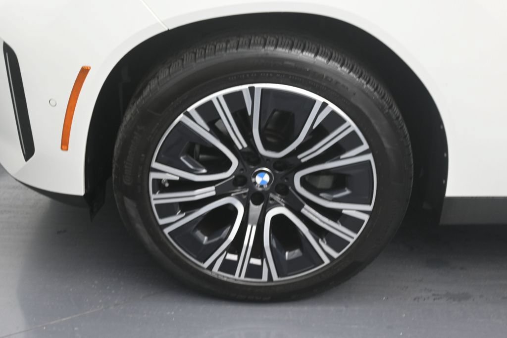 Used 2025 BMW X3 xDrive30i w/ Premium Package AWD/4WD image 9