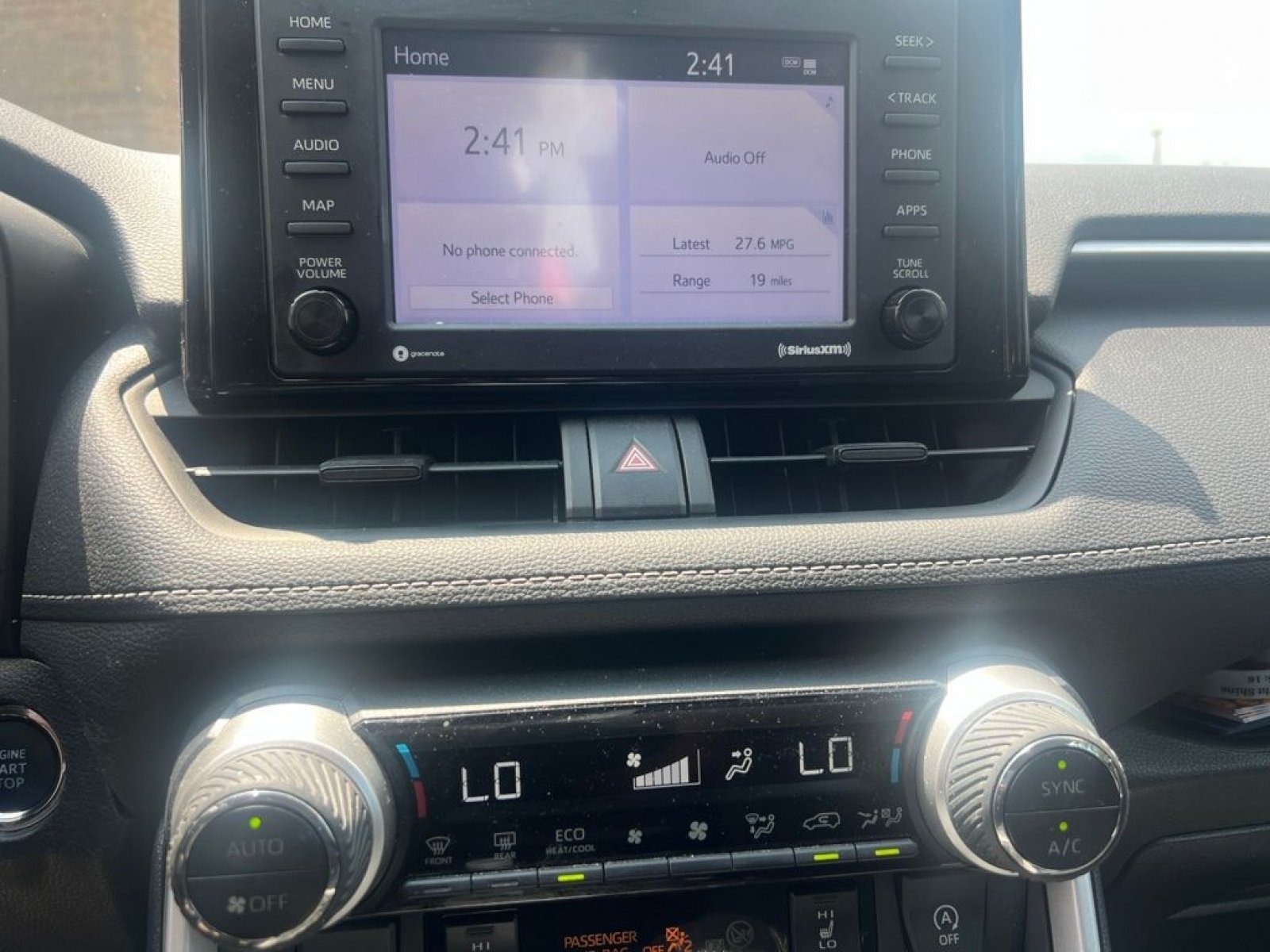 Used 2022 Toyota RAV4 XLE w/ XLE Grade Weather Package AWD/4WD image 10
