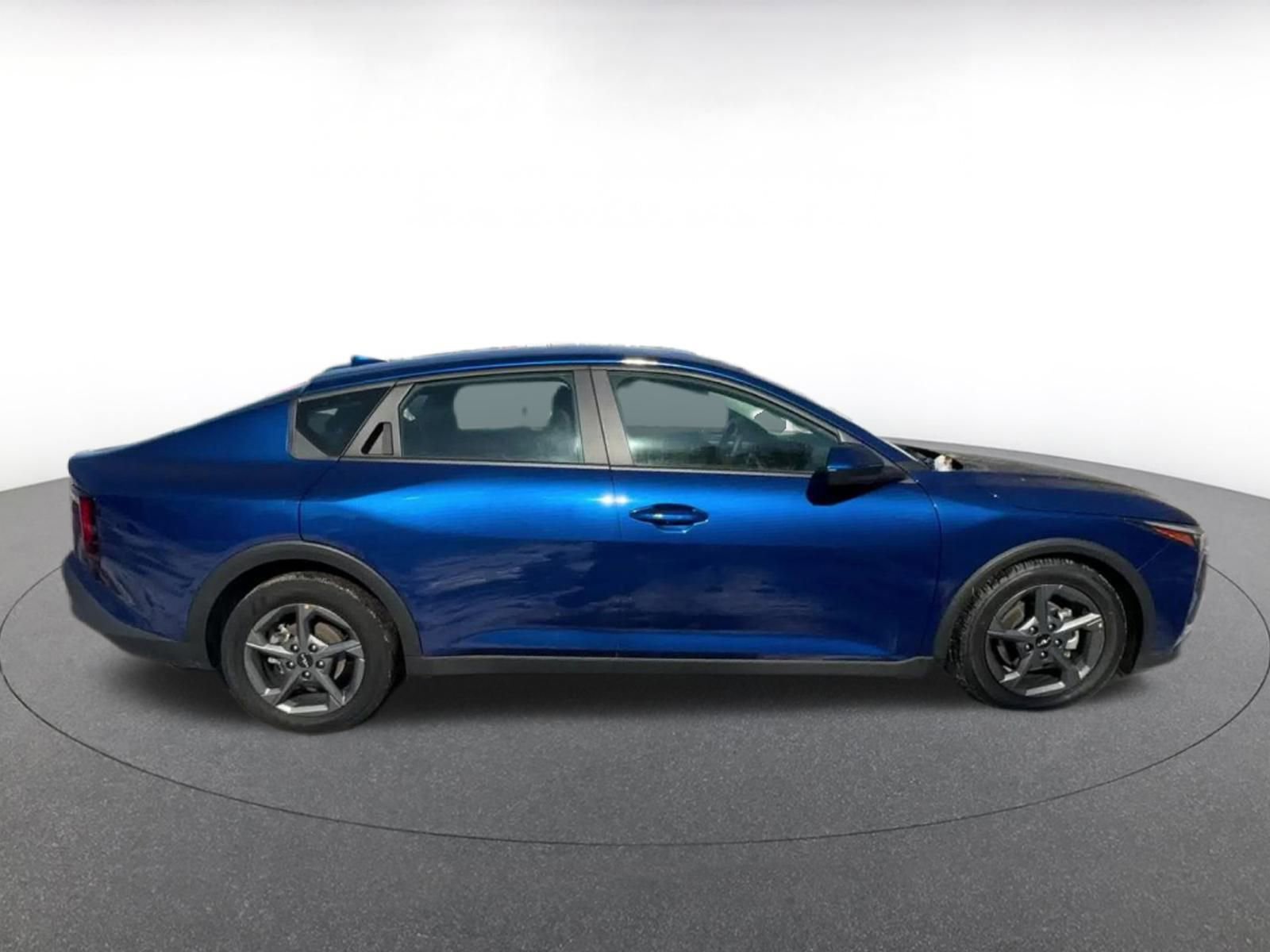Used 2025 Kia K4 FWD image 16