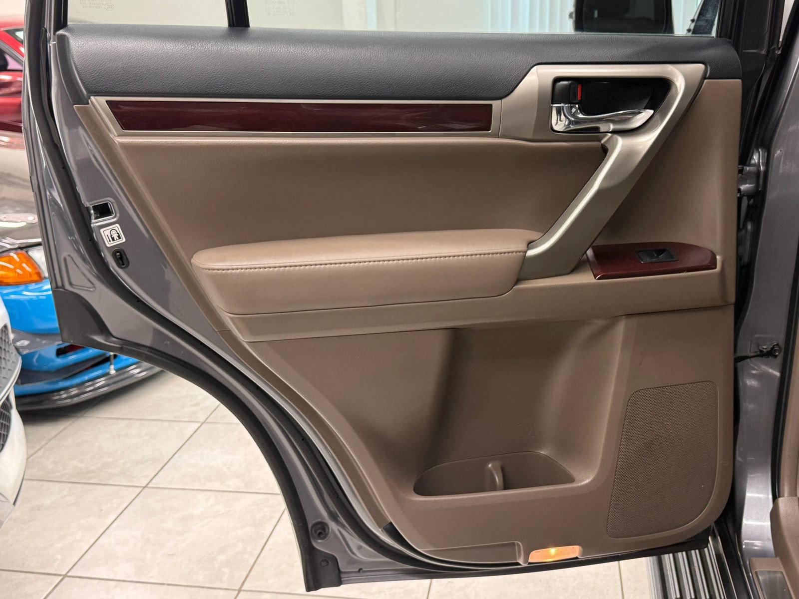 Used 2017 Lexus GX 460 Premium AWD/4WD image 18