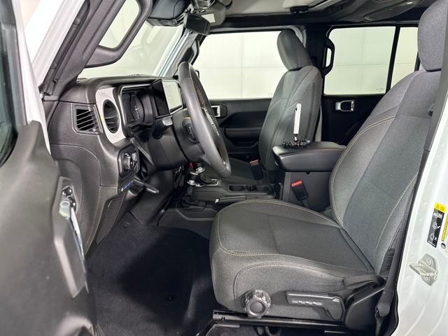 Used 2024 Jeep Wrangler Unlimited w/ Convenience Group image 11