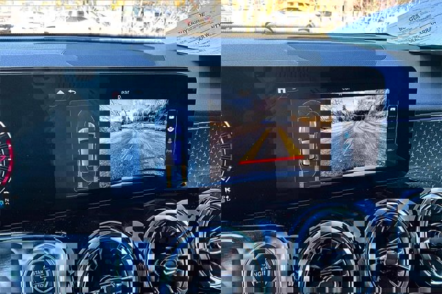 Certified 2025 Mercedes-Benz GLB 250 4MATIC image 17