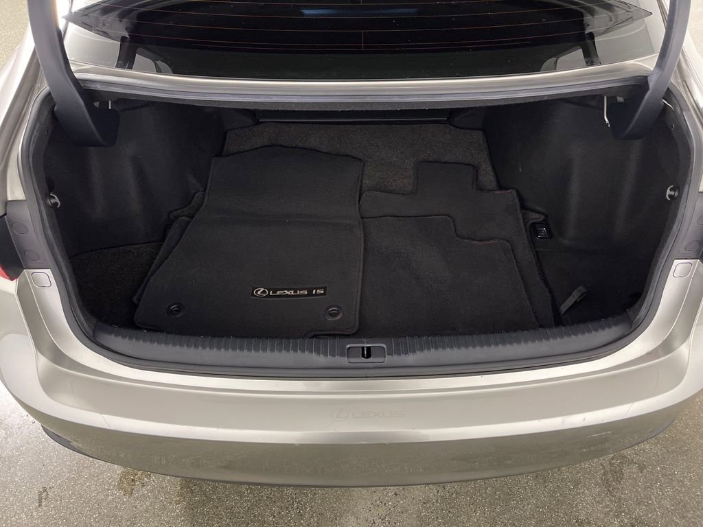 Used 2016 Lexus IS 200t w/ F Sport Package image 10