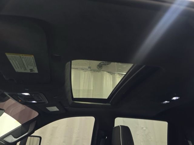 Used 2025 GMC Sierra 2500 AT4X image 11