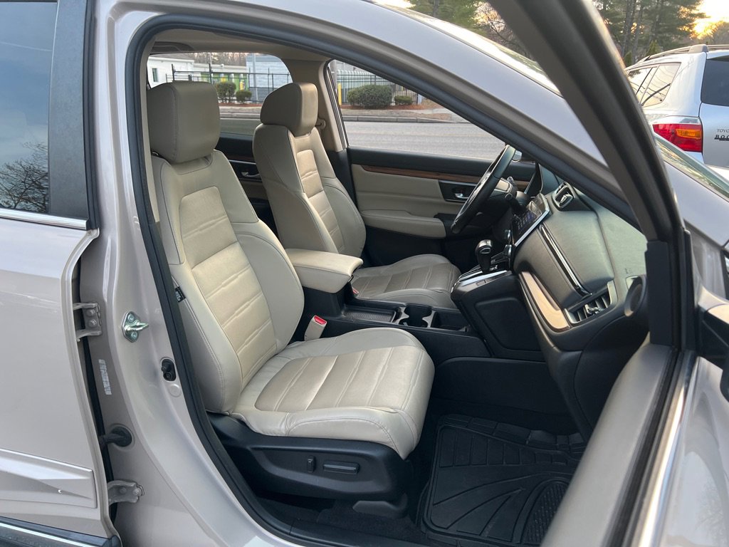 Used 2017 Honda CR-V Touring image 17
