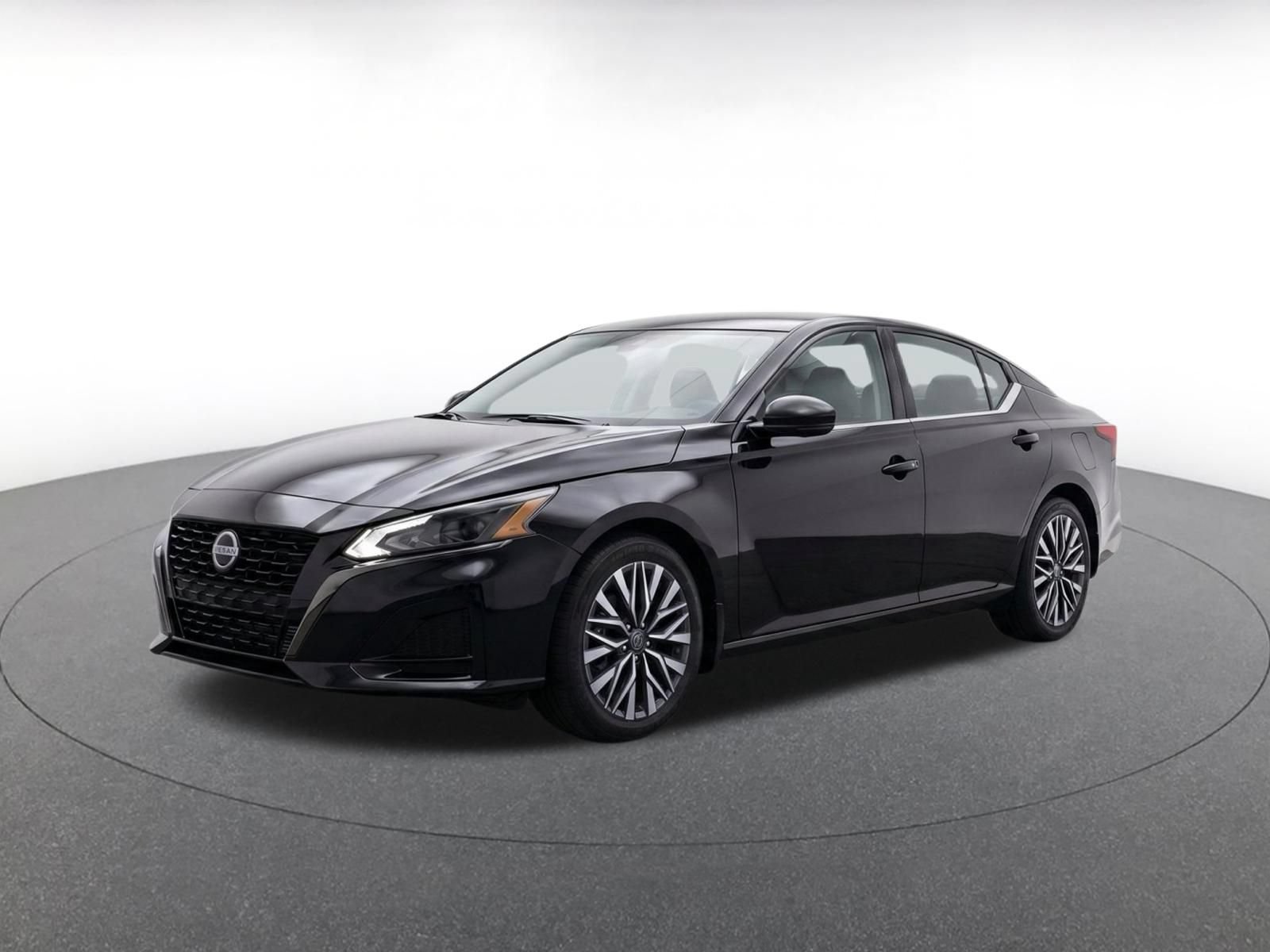Used 2026 Nissan Altima 2.5 SV FWD image 3