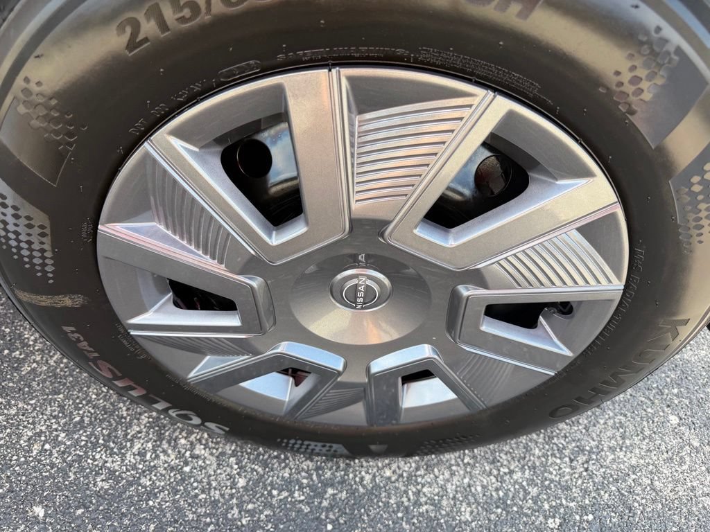 New 2026 Nissan Kicks S FWD image 8